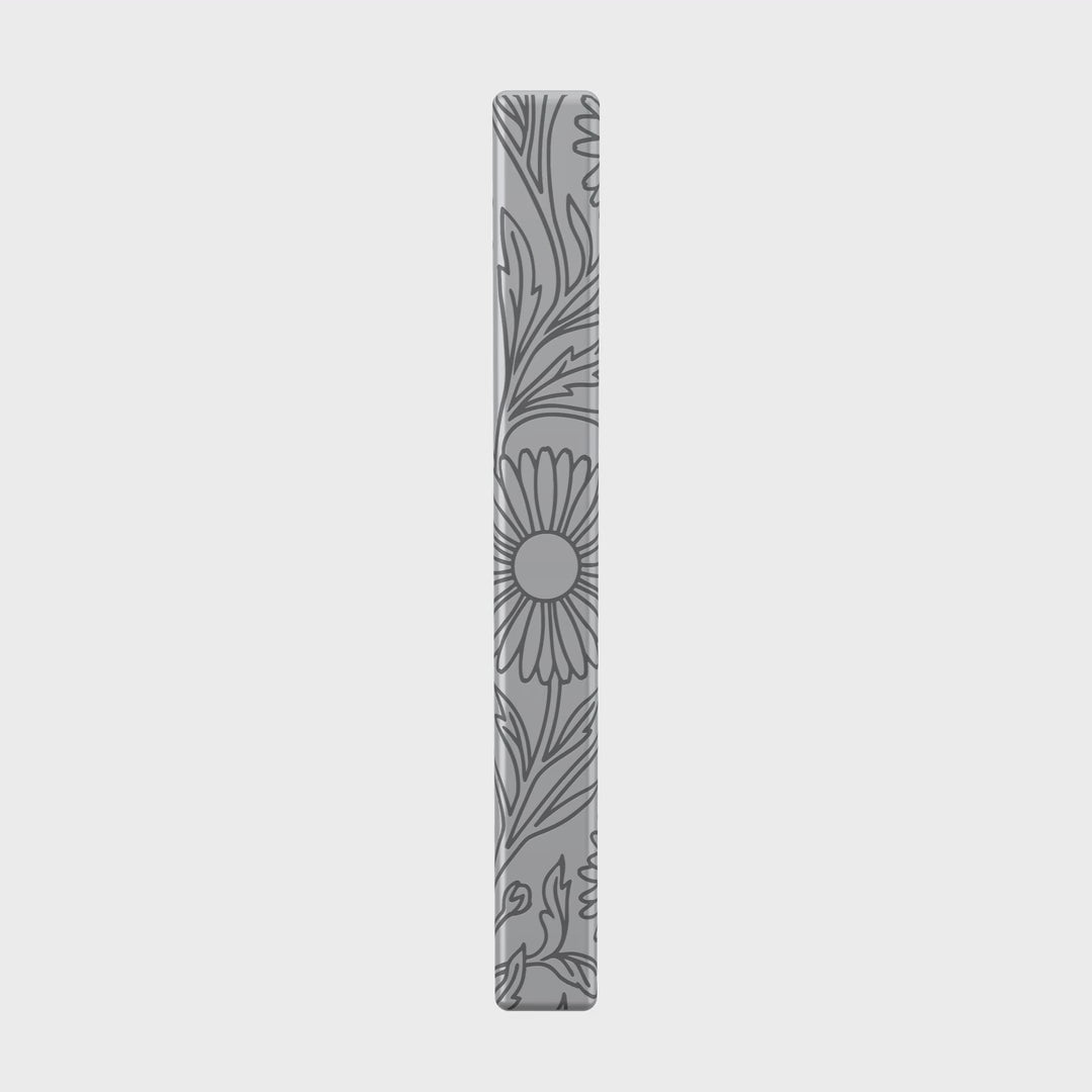 September Aster necklace in stainless steel, 360 rotation video