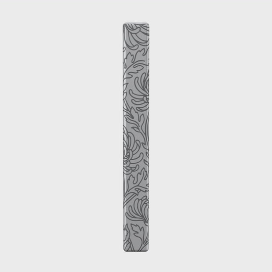 November Chrysanthemum necklace in stainless steel, 360 rotation video