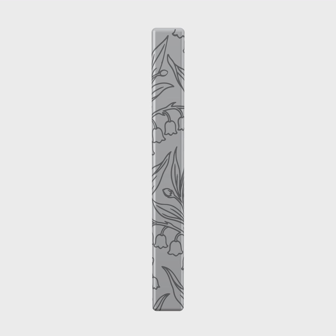 May Lily of the Valley necklace in stainless steel, 360 rotation video