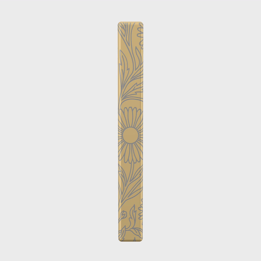 September Aster necklace in 14K gold plated, 360 rotation video